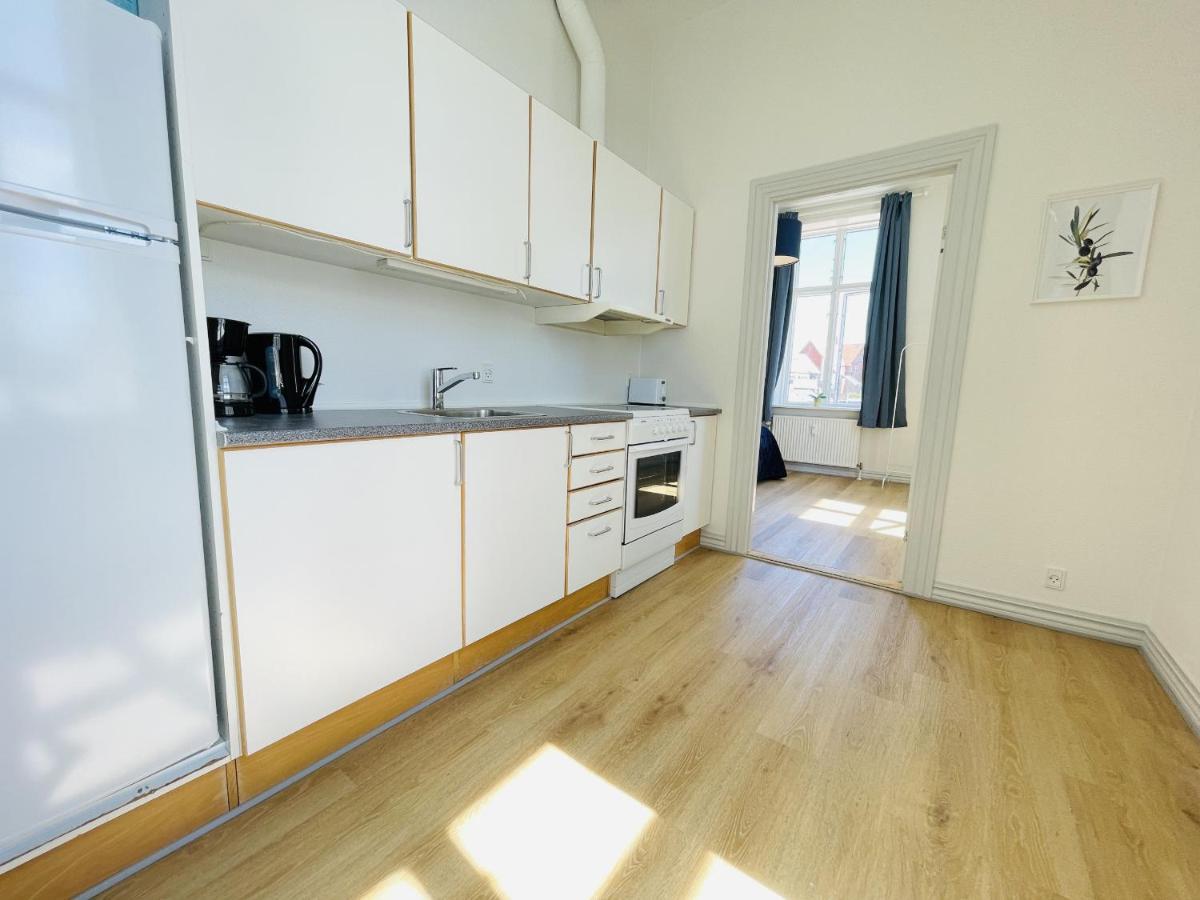 Aday - Blue Light Suite Apartment In The Center Of Hjørring Extérieur photo