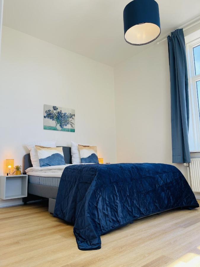 Aday - Blue Light Suite Apartment In The Center Of Hjørring Extérieur photo