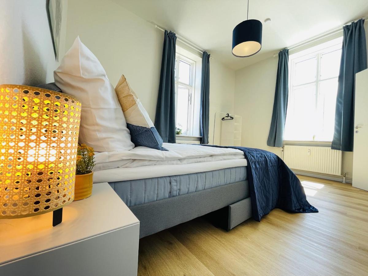 Aday - Blue Light Suite Apartment In The Center Of Hjørring Extérieur photo